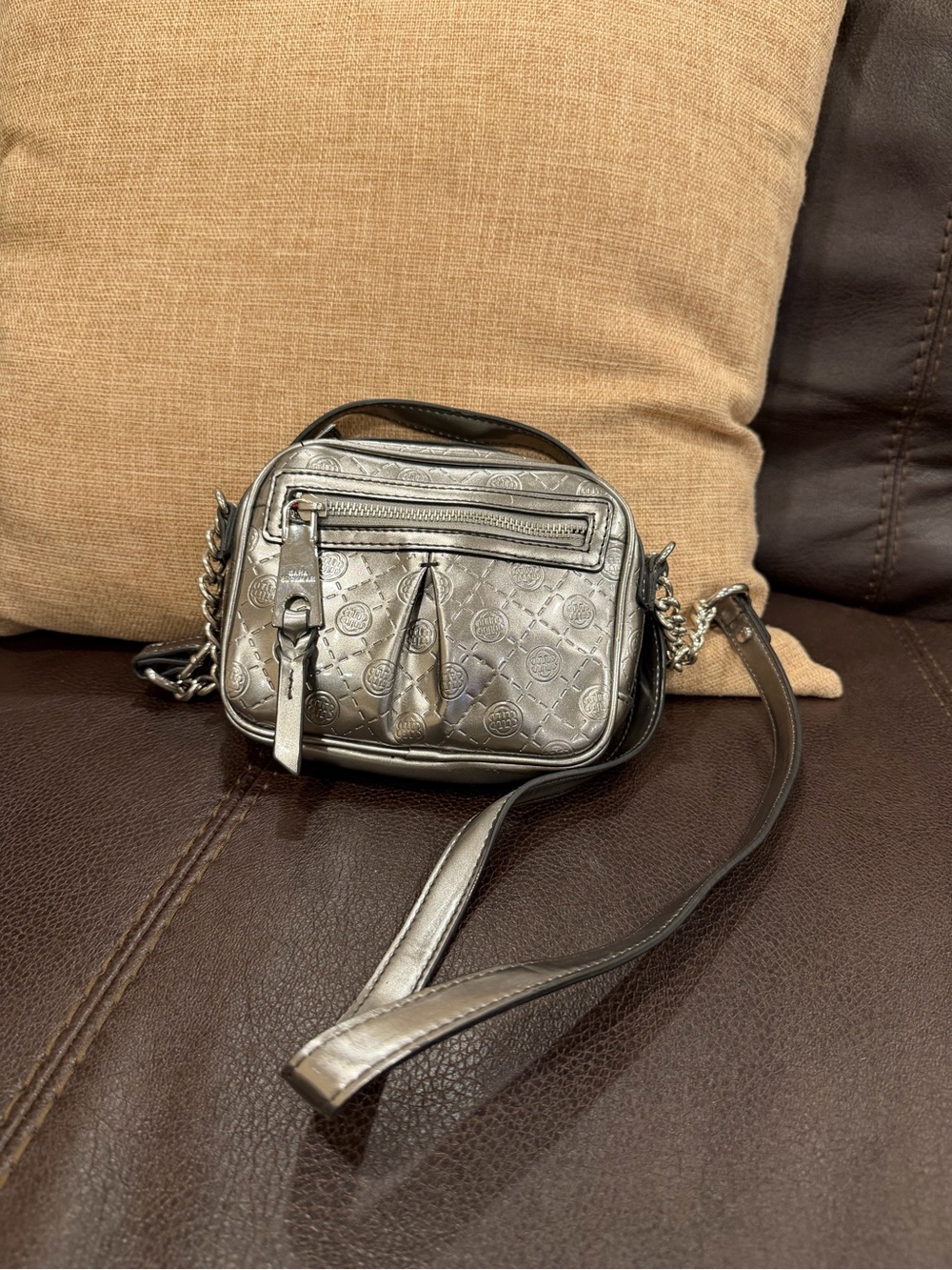 Metallic Silver Crossbody Bag with Chain Strap